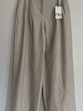 ZARA Tailored High-Rise Wide-Leg Trousers in Light Taupe